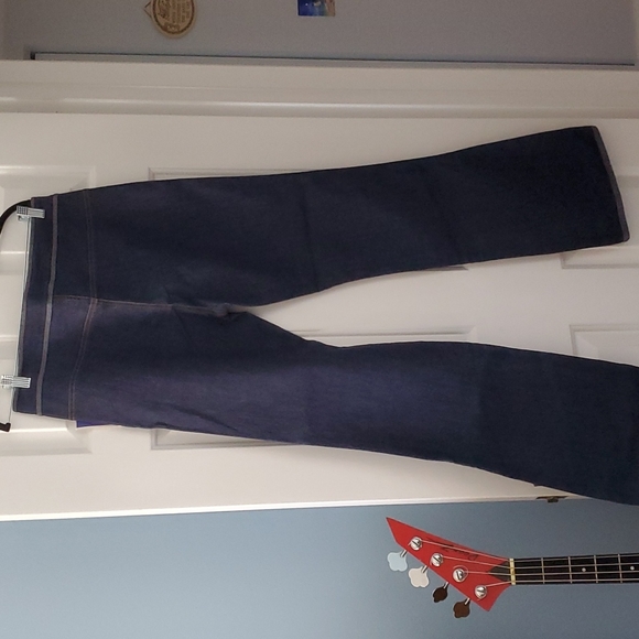 ADOLFO JEANS Size 12 - Picture 3 of 5